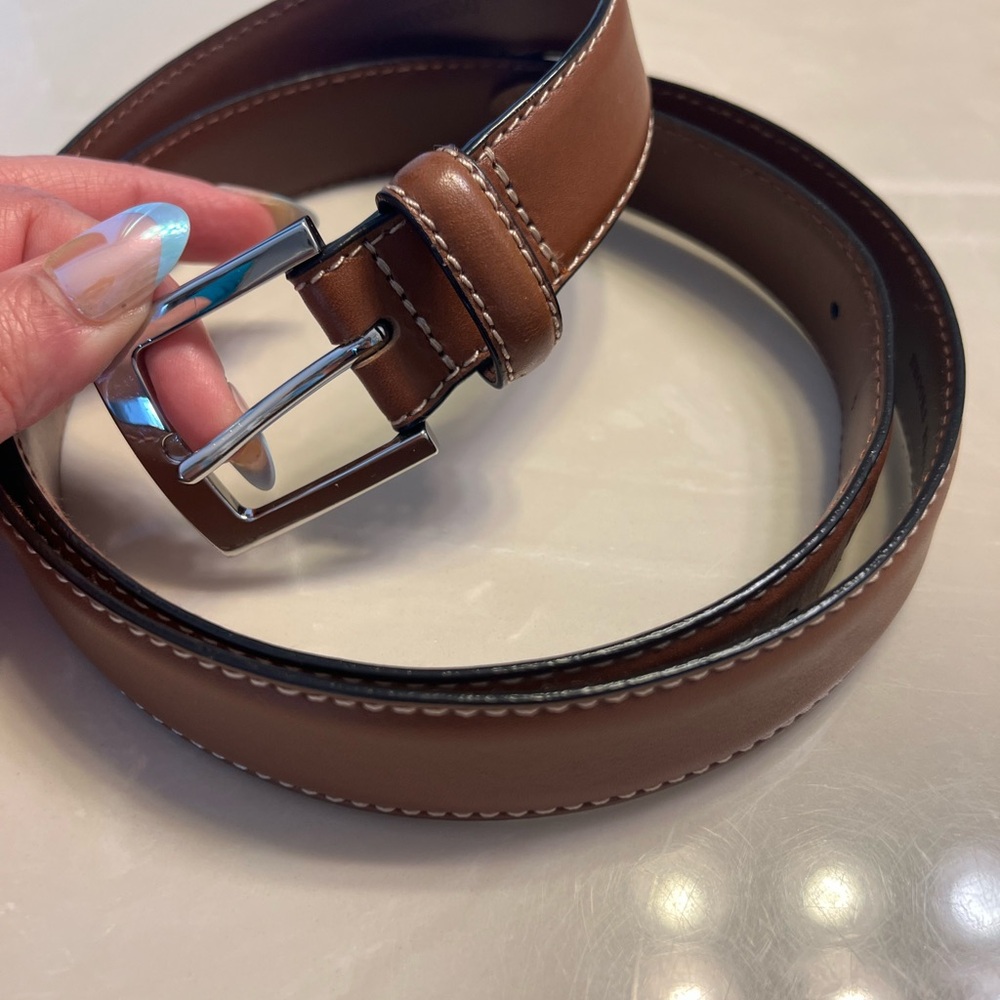 Brooks Brothers brown leather belt with silvertone buckel size 40